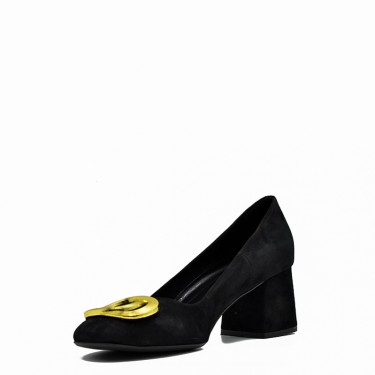 Bacali collection women's pump.